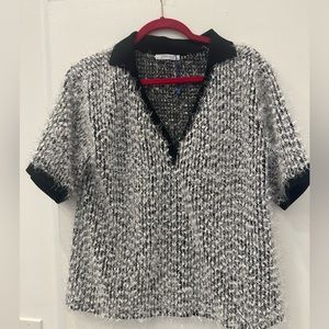 Blouse ideal for cold weather